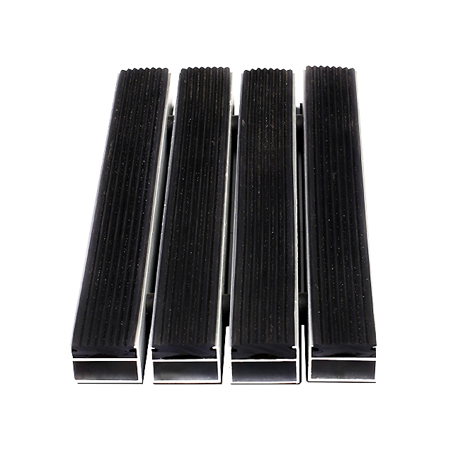 AZ-XJ 铝合金镶嵌橡胶条地垫