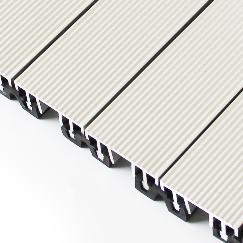 ANA Flat aluminum section doormat with adjustable rubber frame